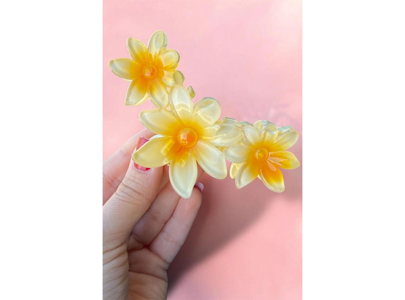 Sarı Renk Çiçek Figürlü Mandal Toka