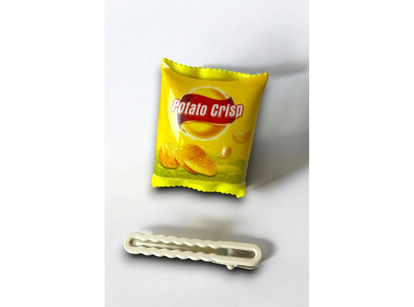 Sarı Renk Cips Paketi Figürlü Yan Toka