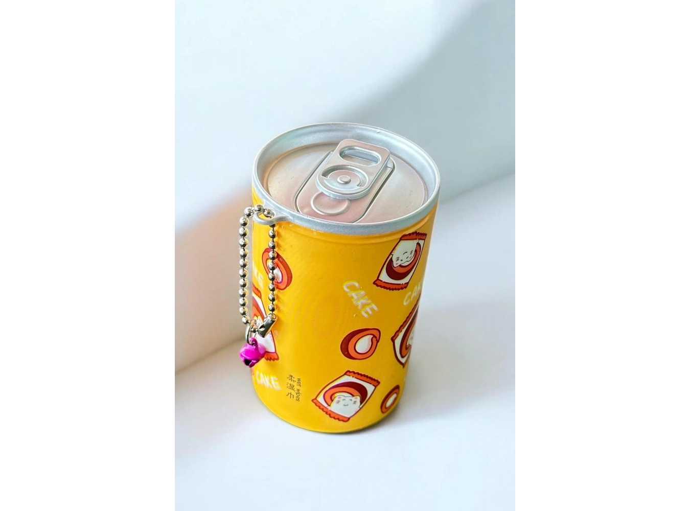 Sarı Renk Karışık Figürlü Anahtarlık Detaylı Kutulu Islak Mendil