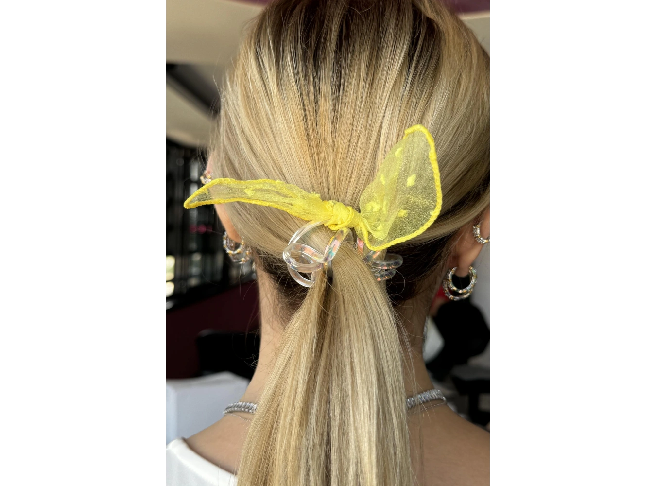 Sarı Renk Kurdele Figürlü Helezon Toka