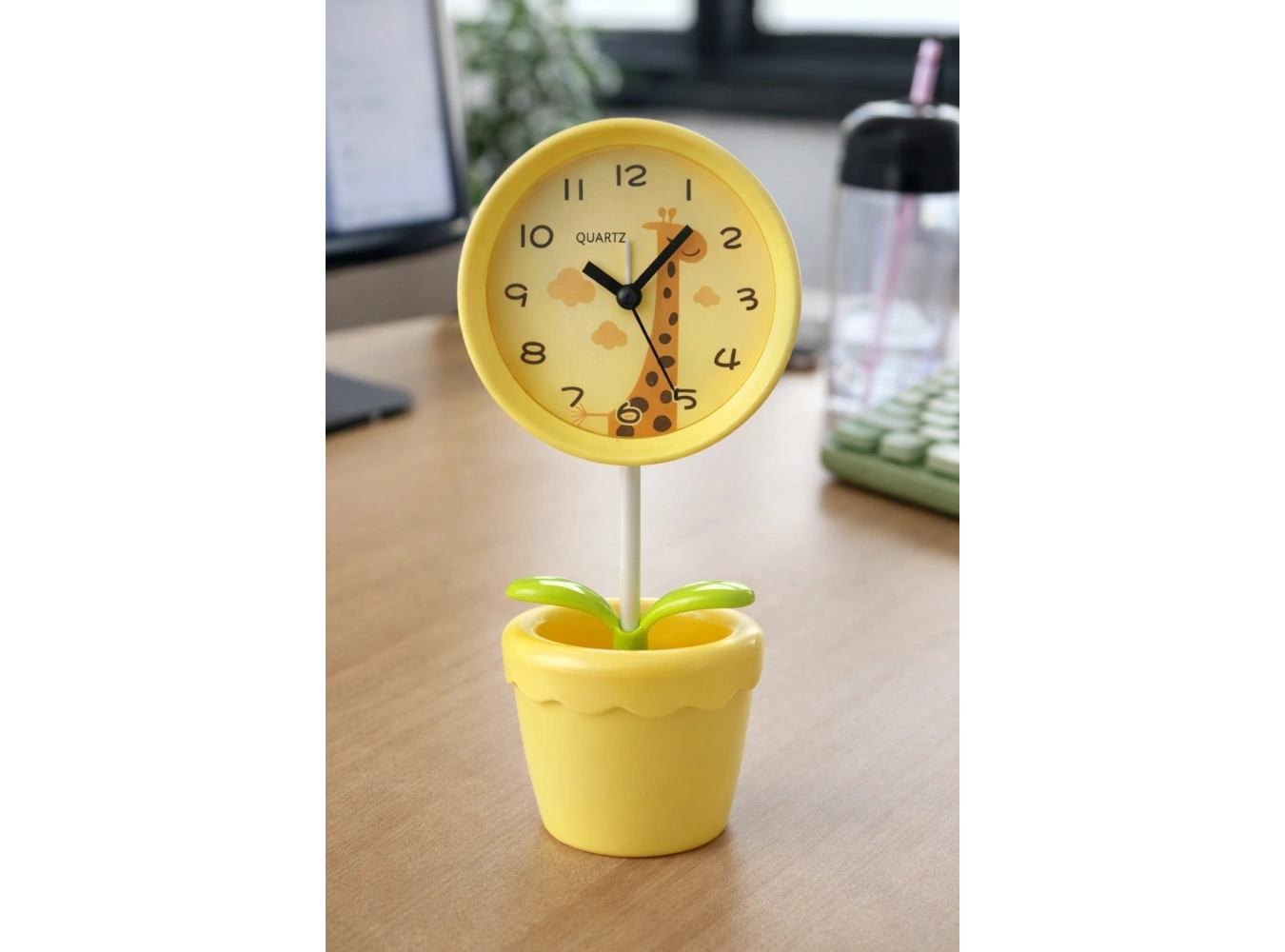 Sarı Renk Saksı Figürlü Alarmlı Masa Saati