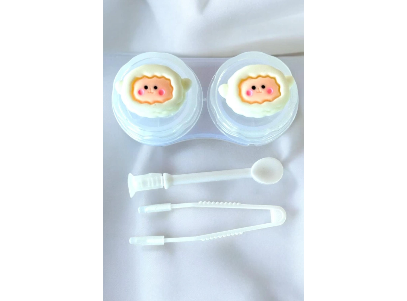 Şeffaf Renk Koyun Figürlü Lens Saklama Kutusu