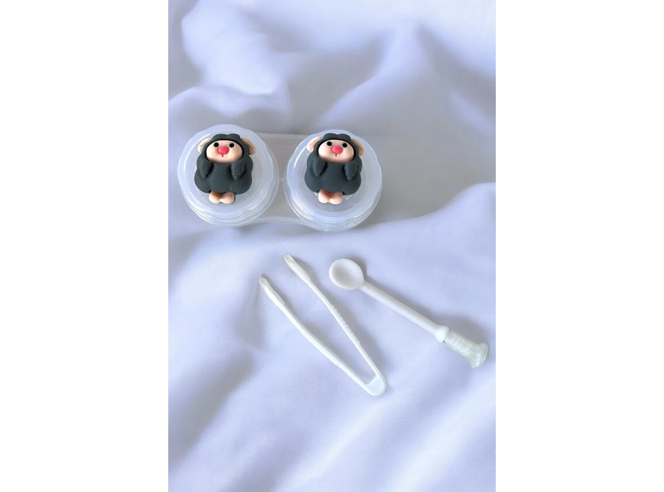 Şeffaf Renk Koyun Figürlü Lens Saklama Kutusu