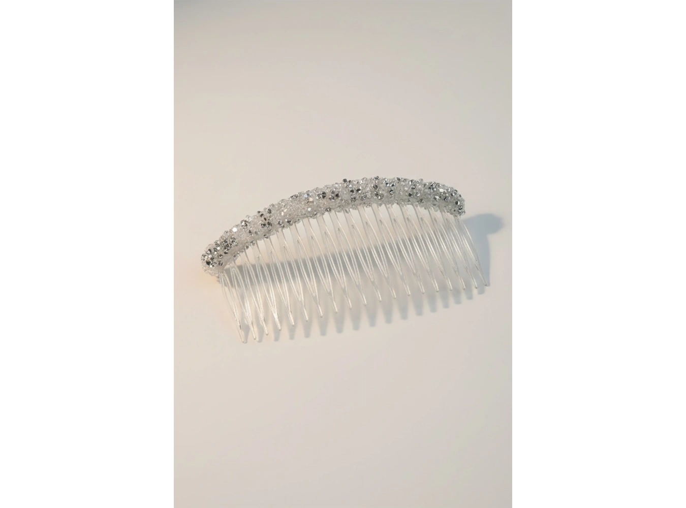 Şeffaf Renk Taş Detaylı Tarak Toka