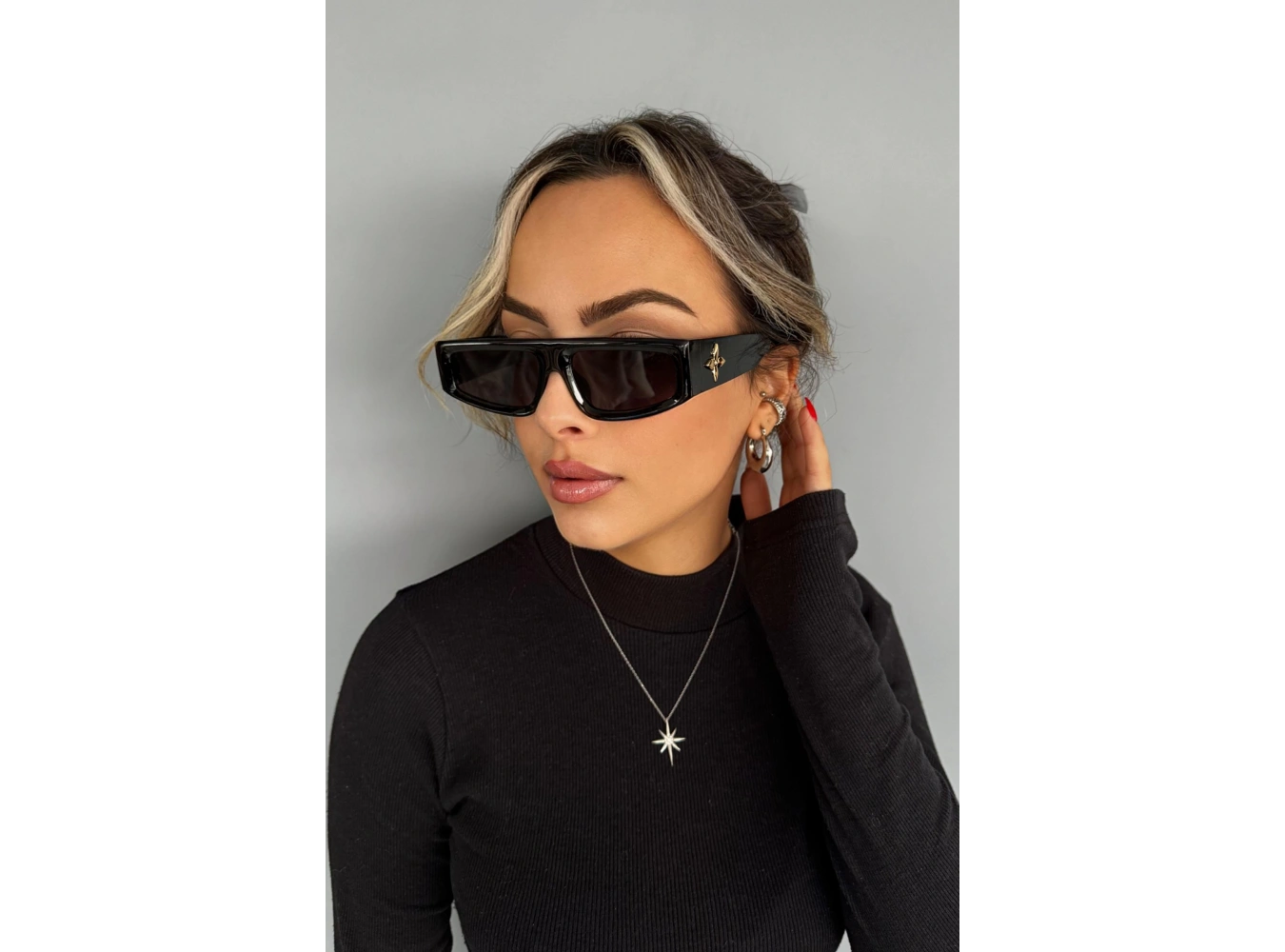 Siyah Kadın Güneş Gözlüğü