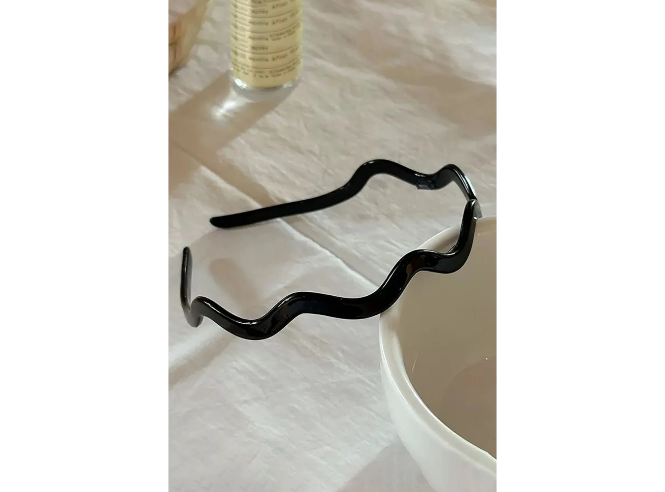 Siyah Kıvrımlı Taç