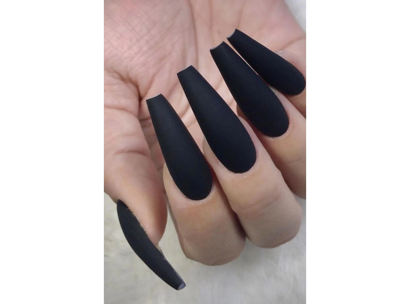 Siyah Renk 12li Takma Takma Tırnak (Yapıştırıcılı)