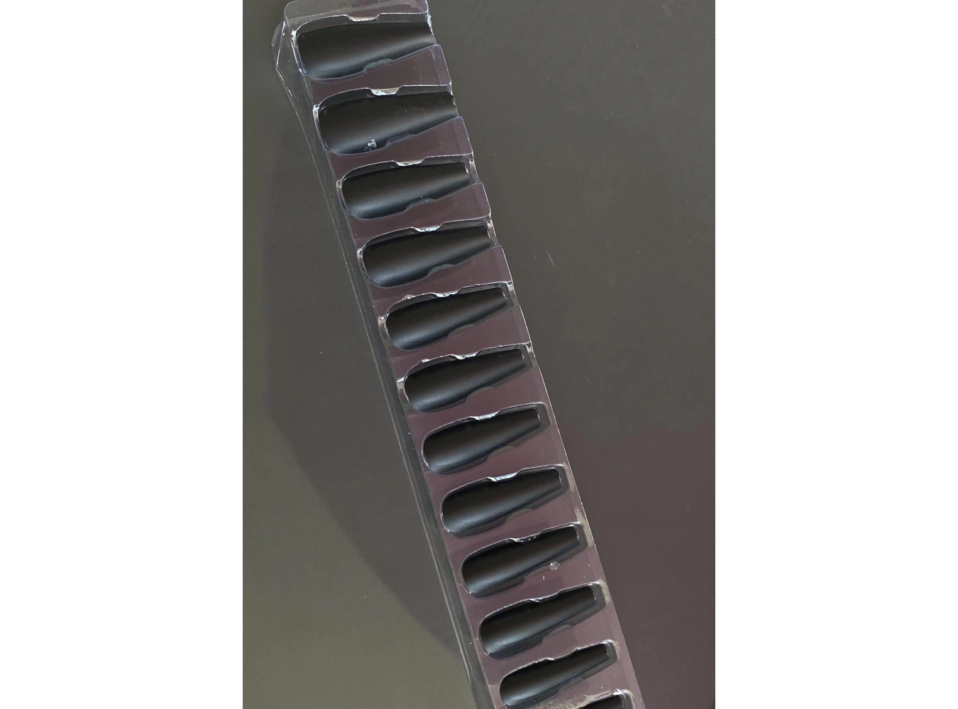 Siyah Renk 12li Takma Takma Tırnak (Yapıştırıcılı)