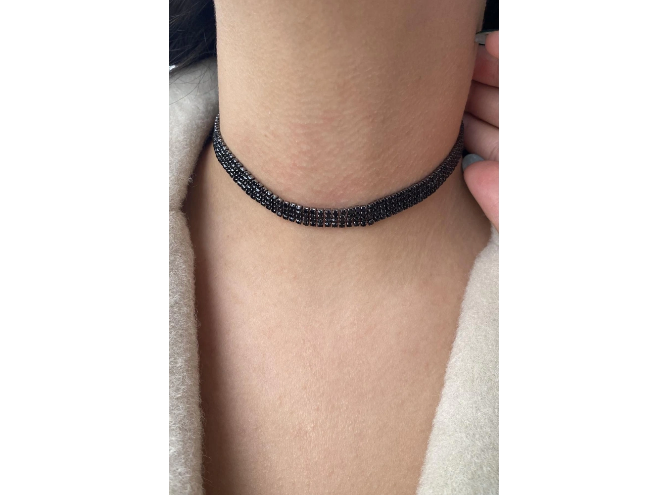 Siyah Renk 4 Sıra Taş Detaylı Choker Kolye