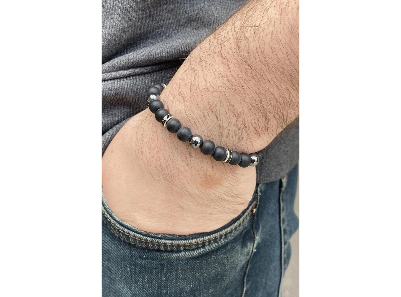 Siyah Renk Boncuk Detaylı Erkek Bileklik