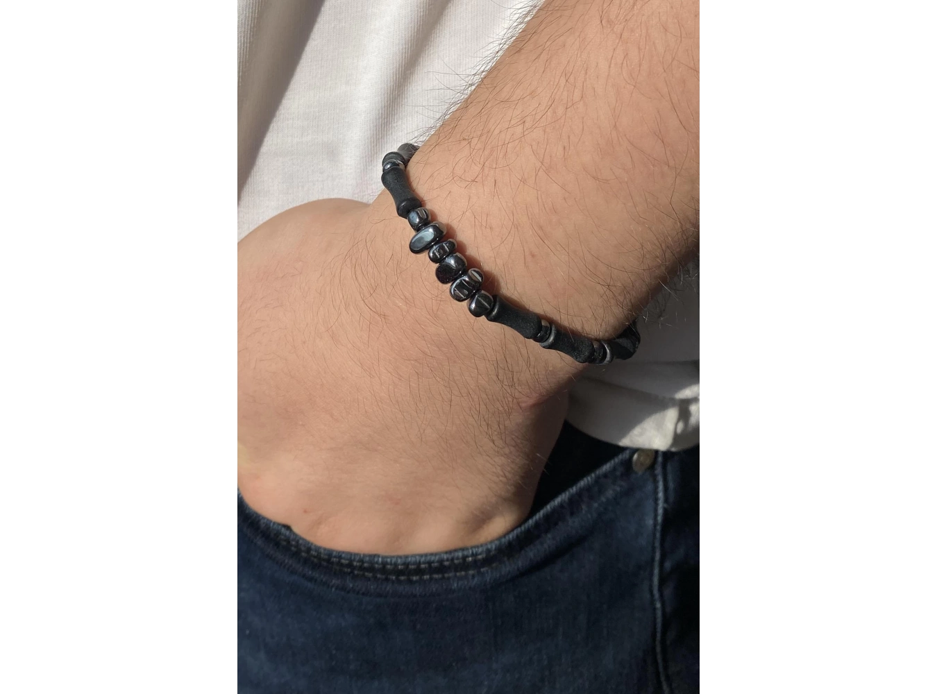 Siyah Renk Boncuk Detaylı Erkek Bileklik