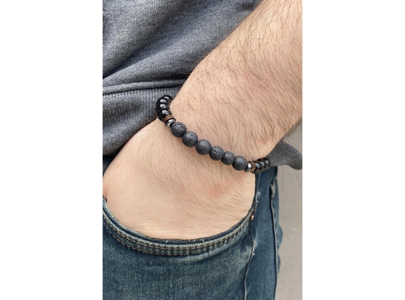 Siyah Renk Boncuk Detaylı Erkek Bileklik