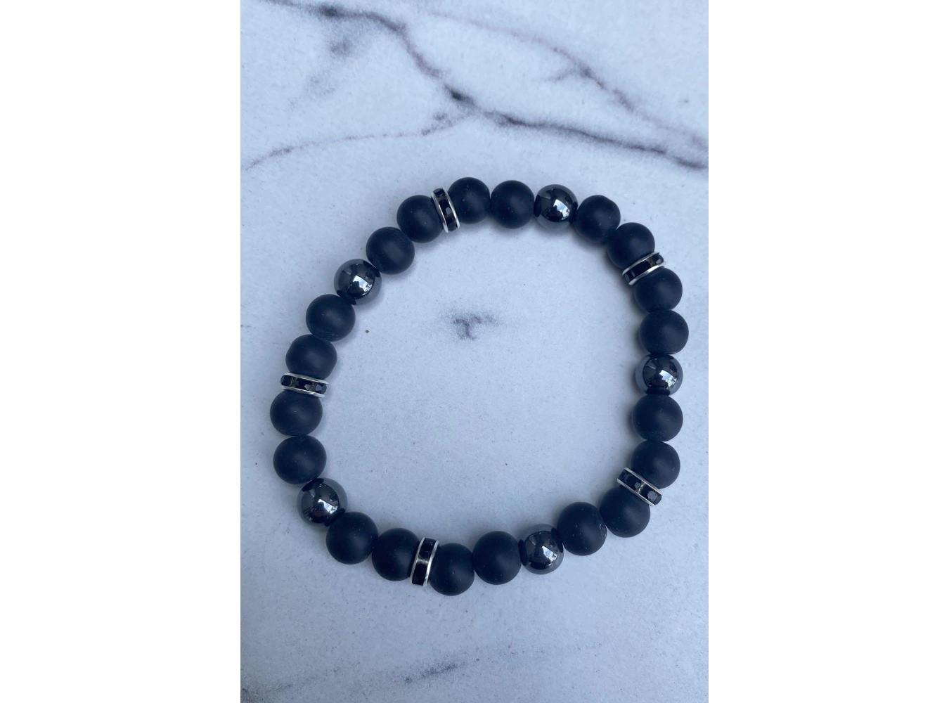 Siyah Renk Boncuk Detaylı Erkek Bileklik