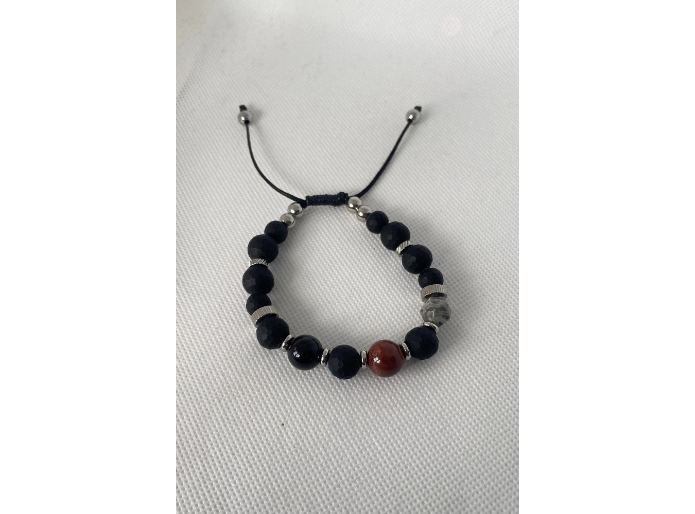 Siyah Renk Boncuk Detaylı Erkek Bileklik