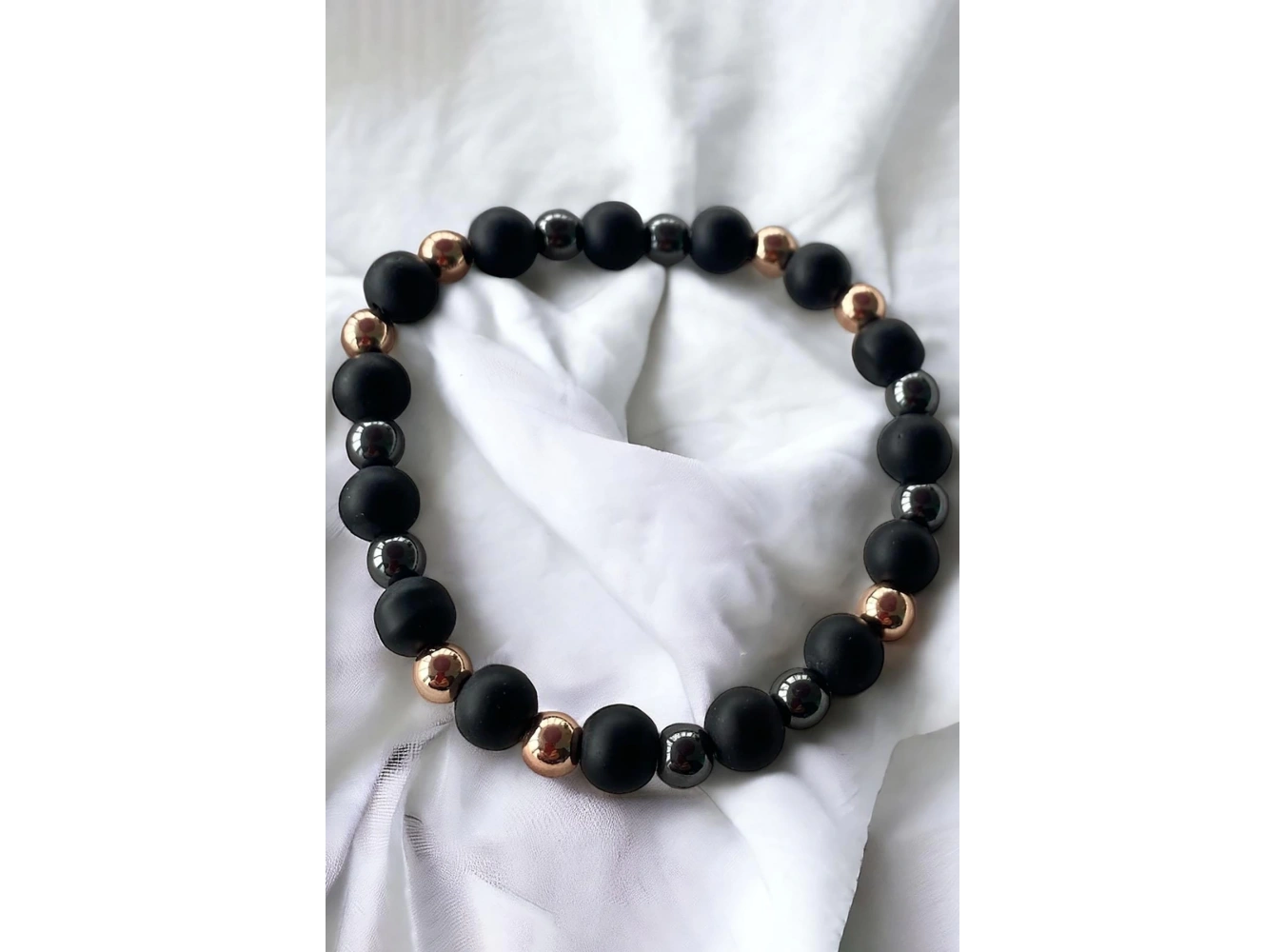 Siyah Renk Boncuk Detaylı Hematit Erkek Bileklik