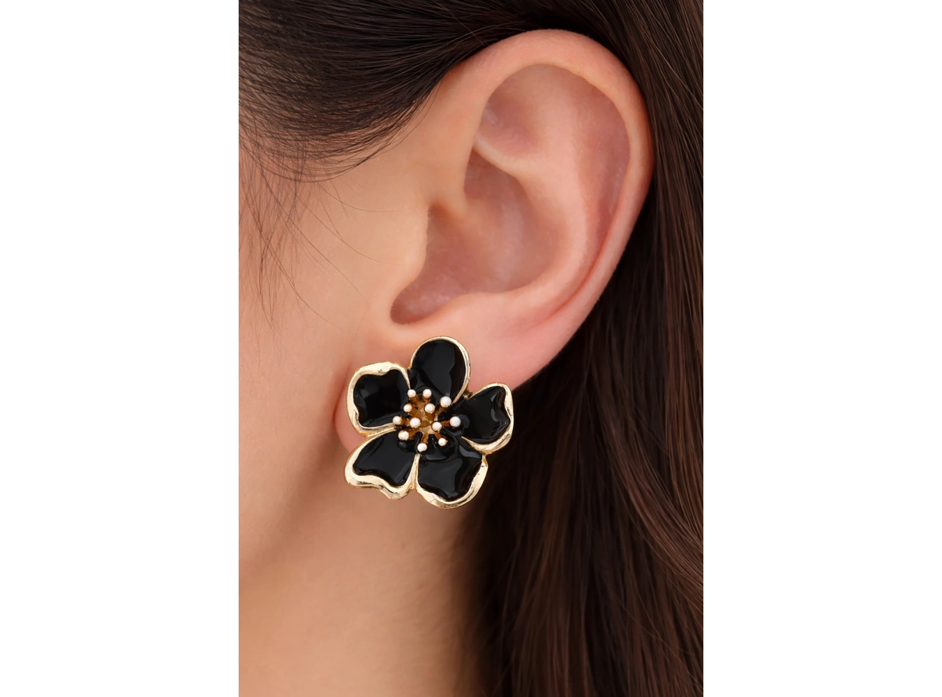 Siyah Renk Çiçek Figürlü Küpe (Çift)