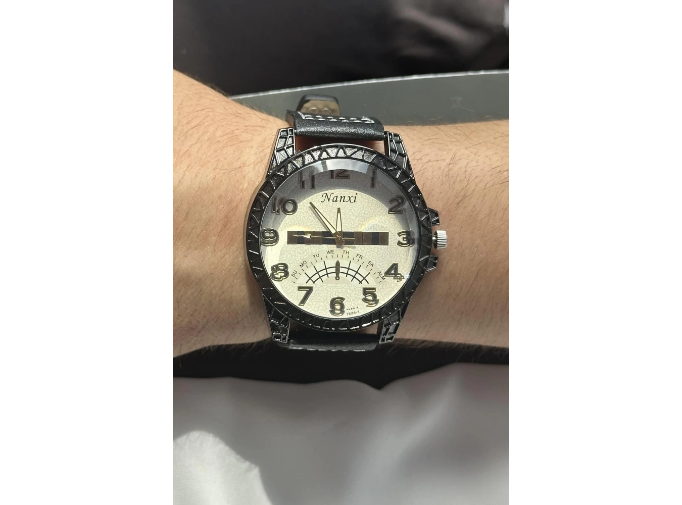 Siyah Renk Deri Kordonlu Çelik Erkek Saat