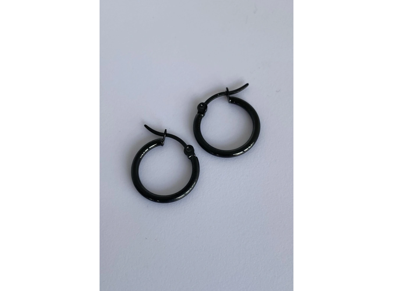 Siyah Renk Halka Çelik Küpe (Çift)