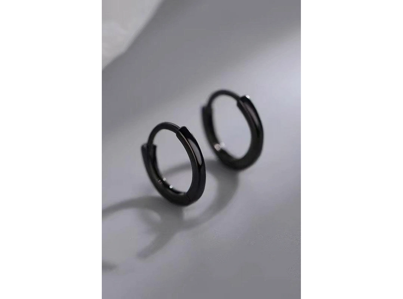 Siyah Renk Halka Unisex Küpe (Çift)