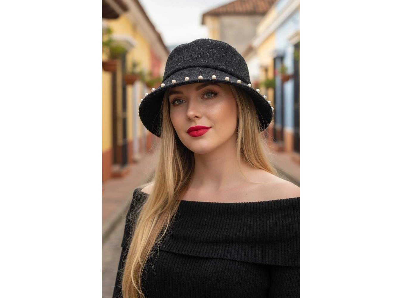 Siyah Renk İnci Detaylı Kot Tasarım Şapka