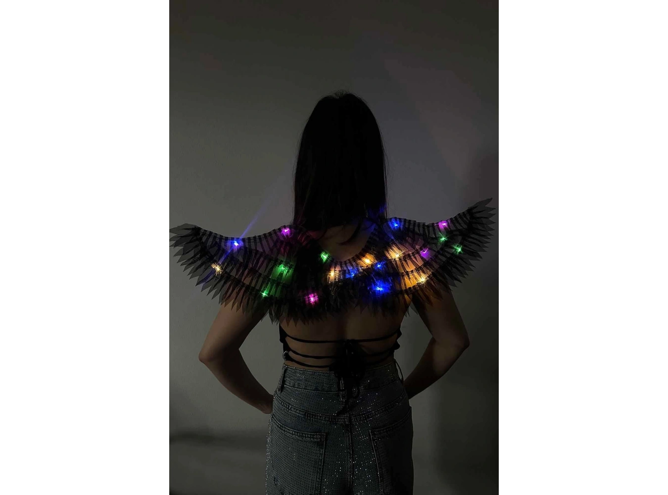 Siyah Renk Işıklı Melek Kanadı