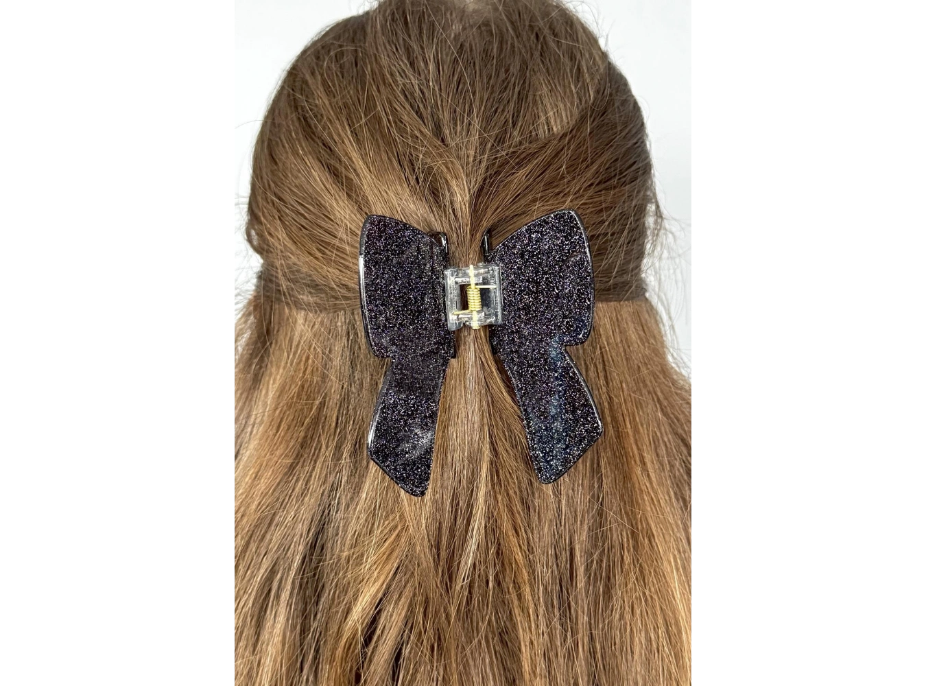 Siyah Renk Kelebek Figürlü Sim Detaylı Mandal Toka