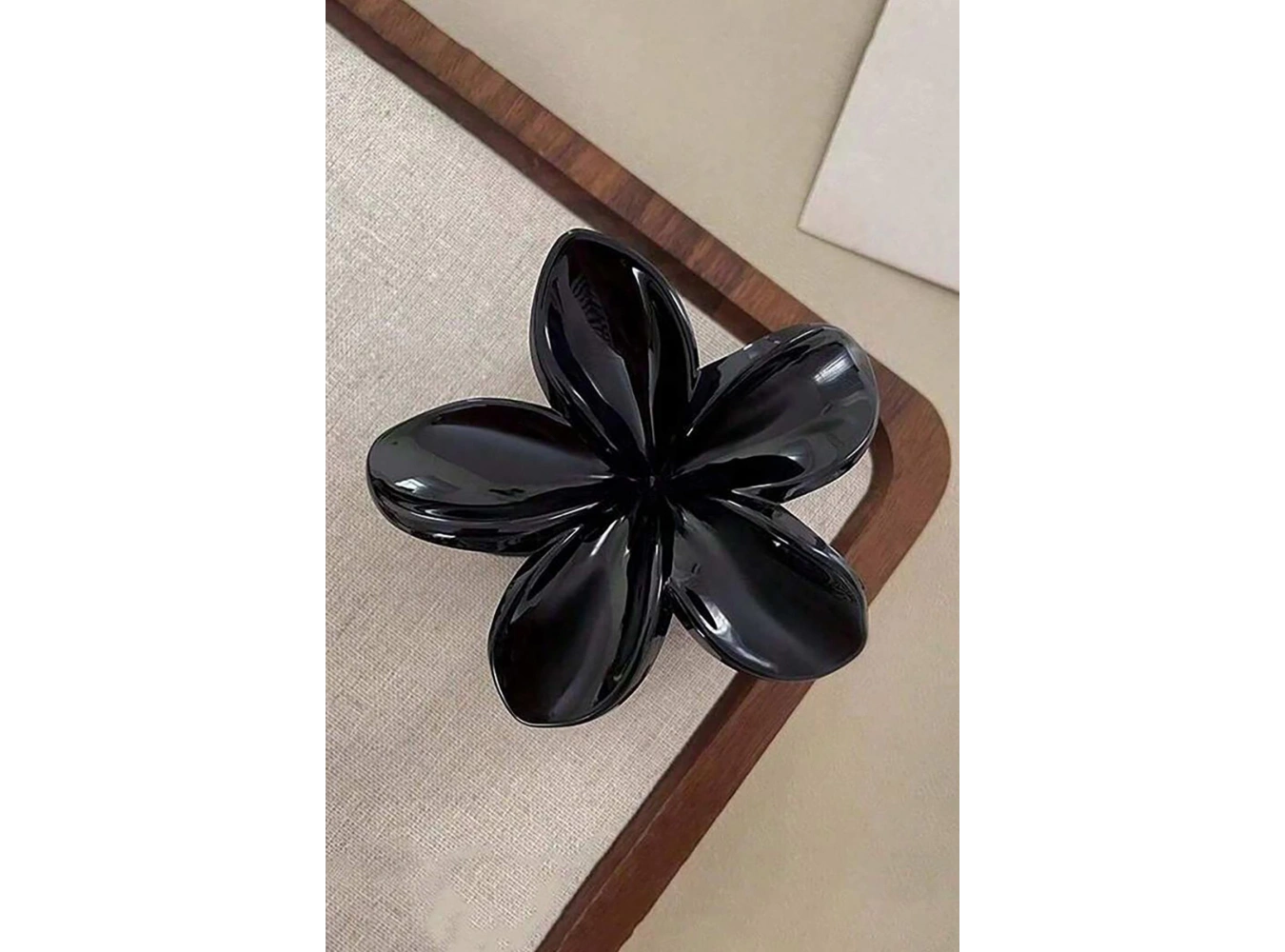 Siyah Renk Lotus Mandal Toka