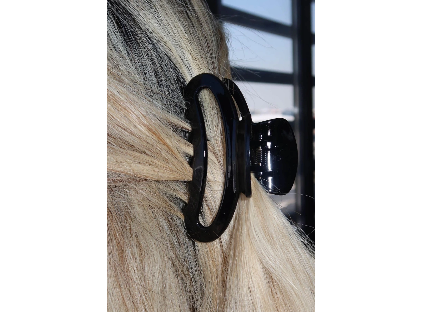 Siyah Renk Mandal Toka