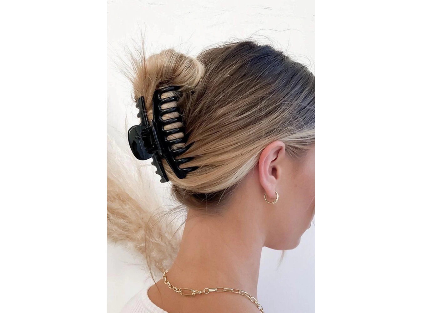 Siyah Renk Mandal Toka