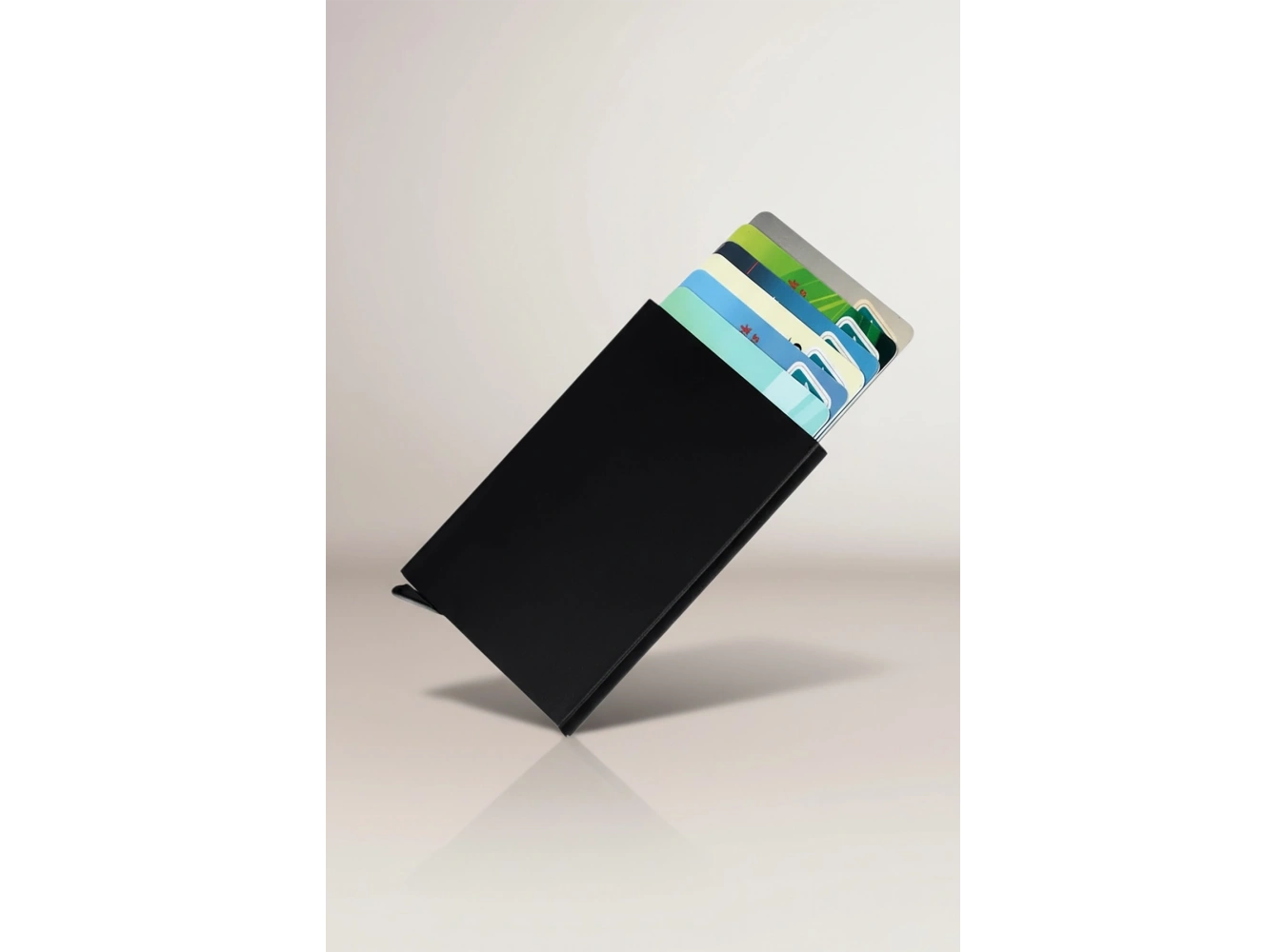 Siyah Renk Metal Kartlık