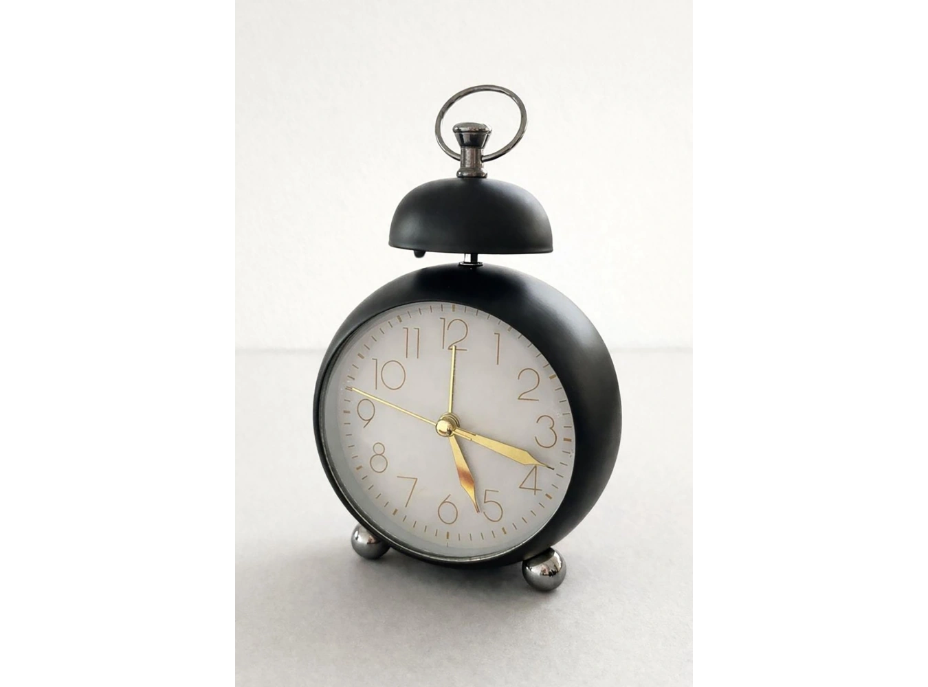 Siyah Renk Mini Dekoratif Işıklı Alarmlı Yuvarlak Masa Saati