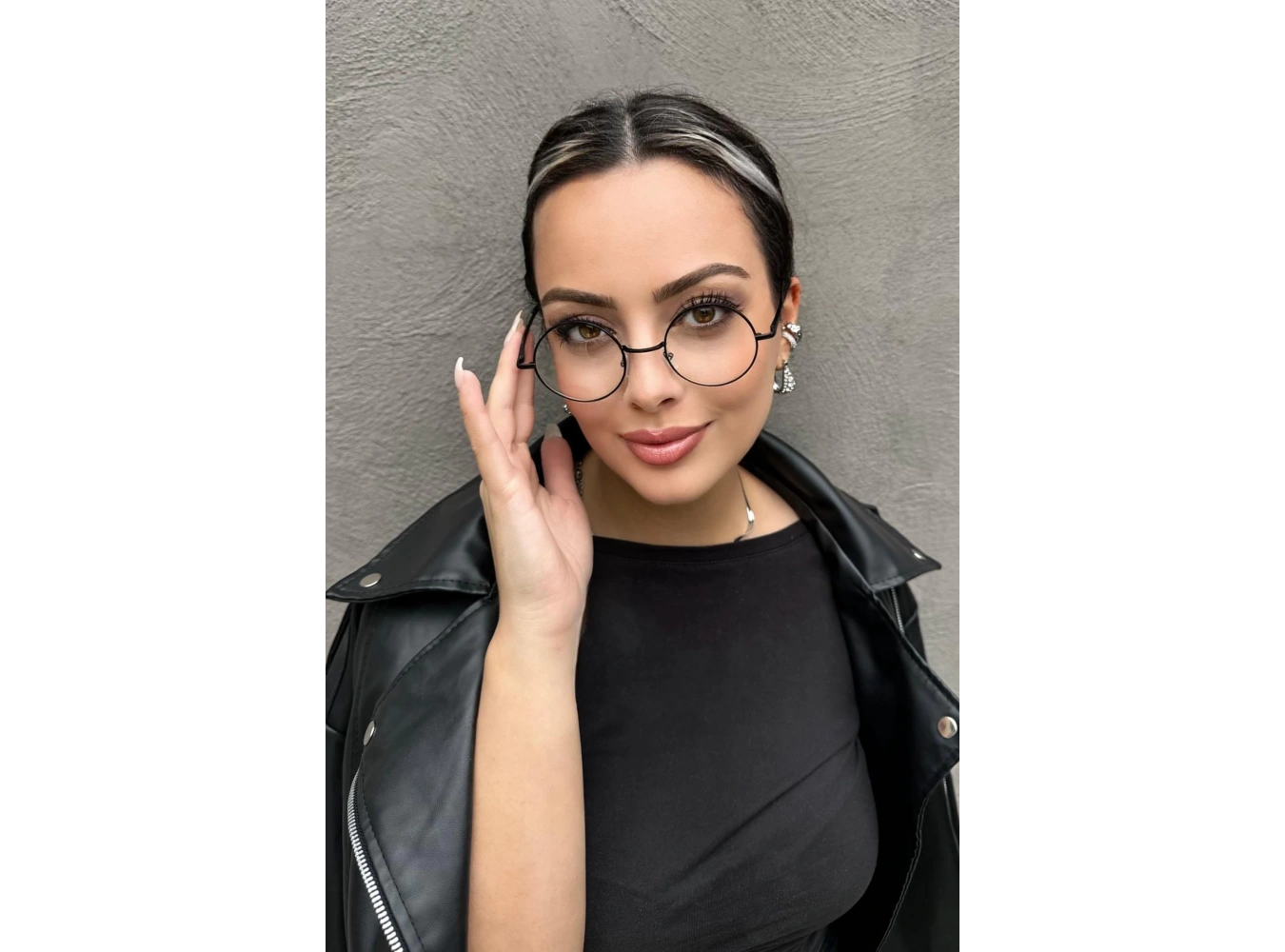 Siyah Renk Şeffaf Yuvarlak Kadın Gözlük