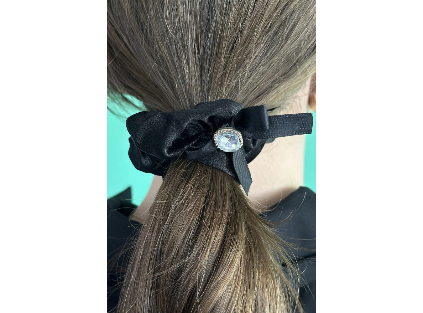 Siyah Renk Taş Detaylı Simit Toka