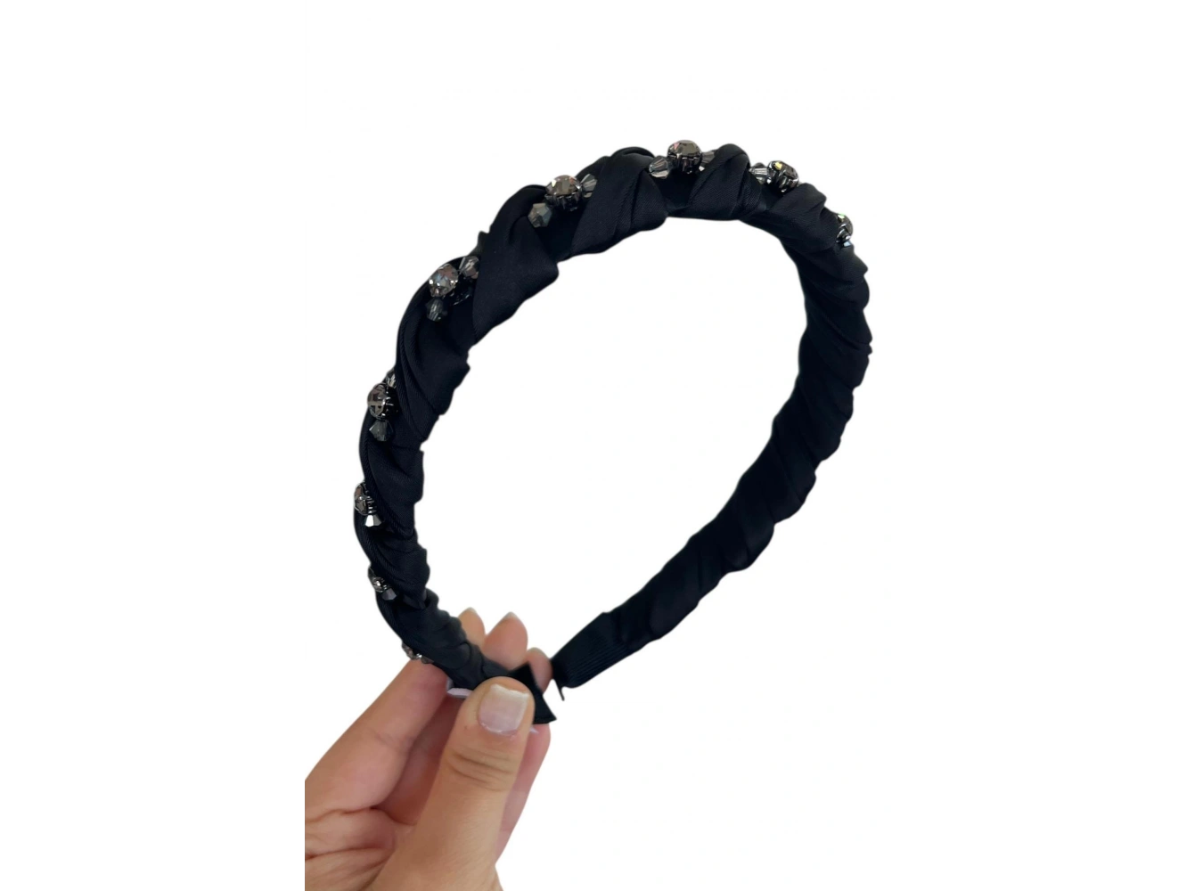 Siyah Renk Taş Detaylı Taç