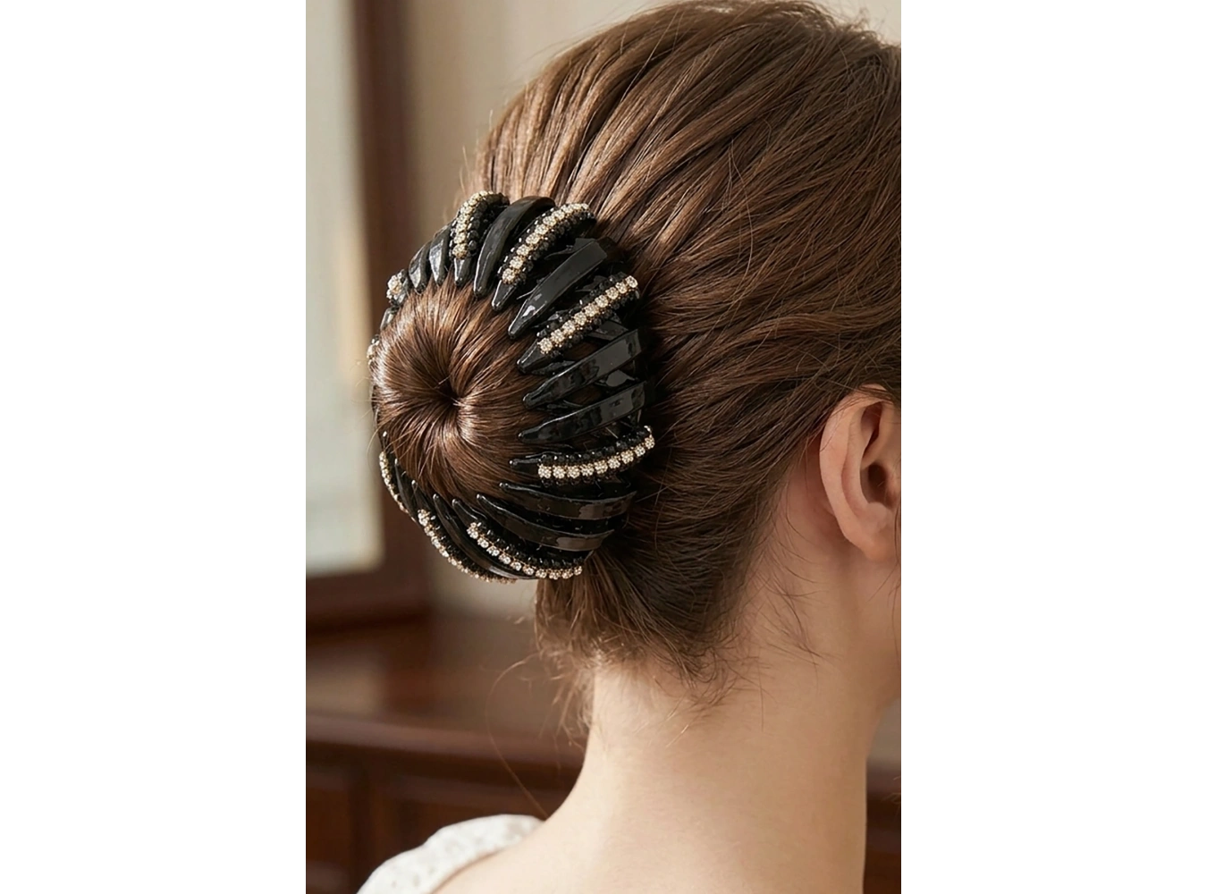 Siyah Renk Taş Detaylı Topuz Tokası