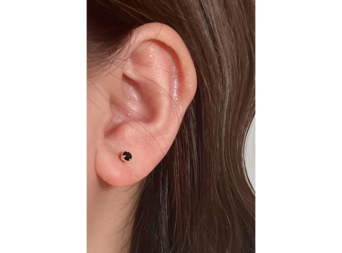 Siyah Renk Taş Detaylı Unisex Küpe (Çift)