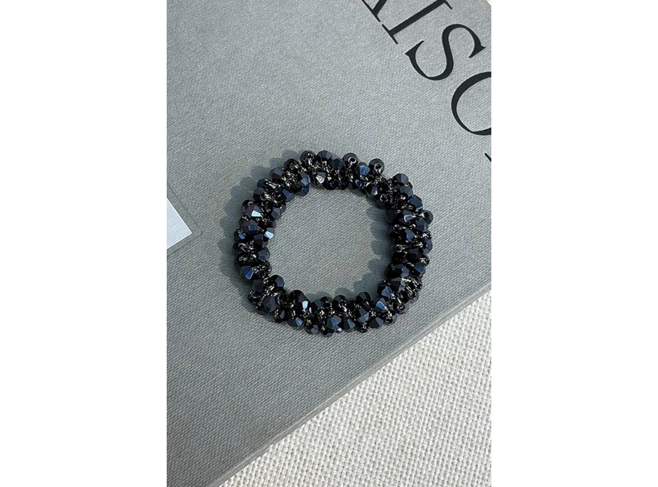 Siyah Renk Taşlı Lastik Toka