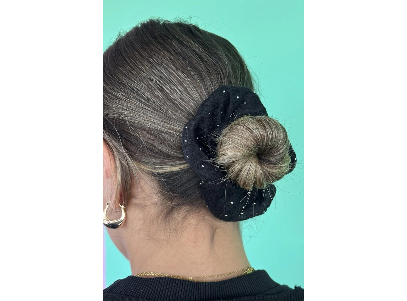 Siyah Renk Taşlı Simit Toka