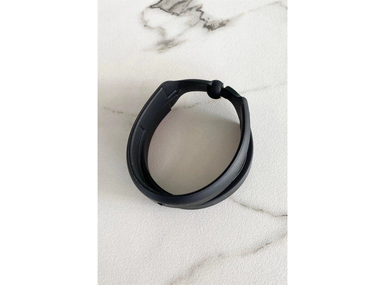 Siyah Renk Topuz Aparatı