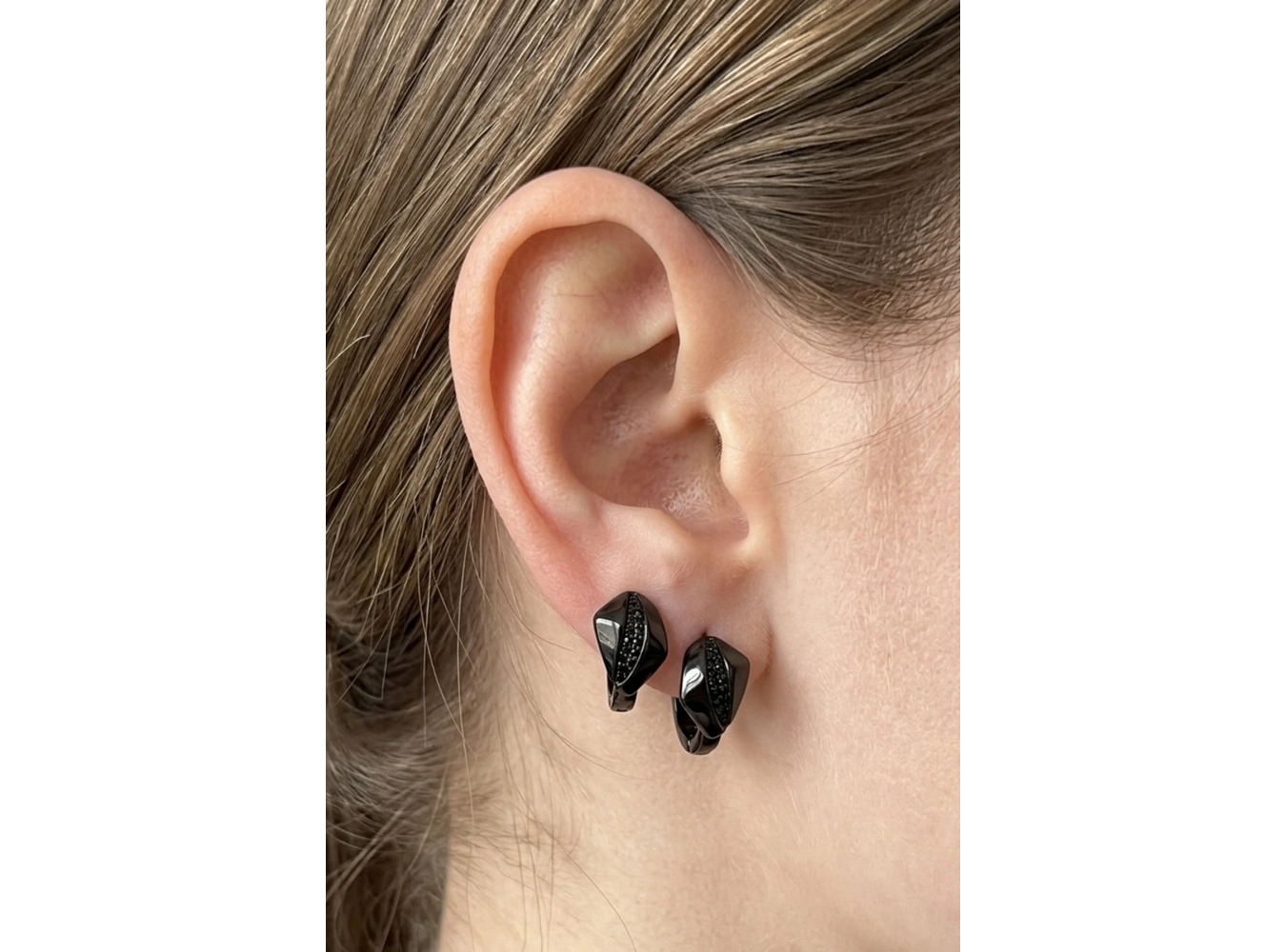 Siyah Renk Xuping Küpe (Çift)