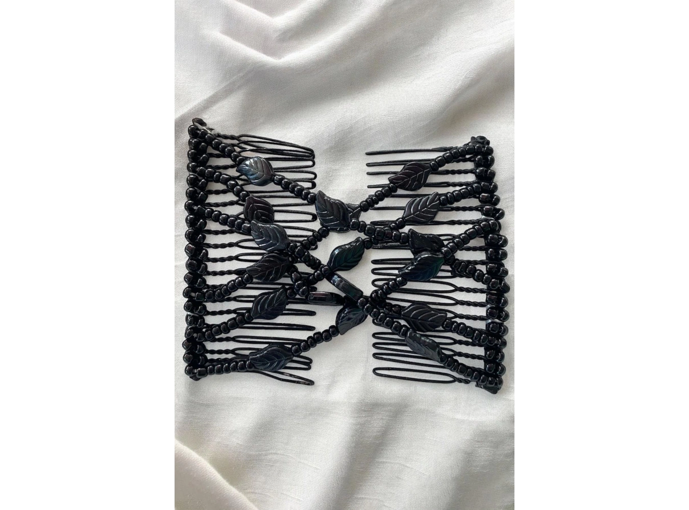 Siyah Renk Yaprak Figürlü Tel Tarak Toka