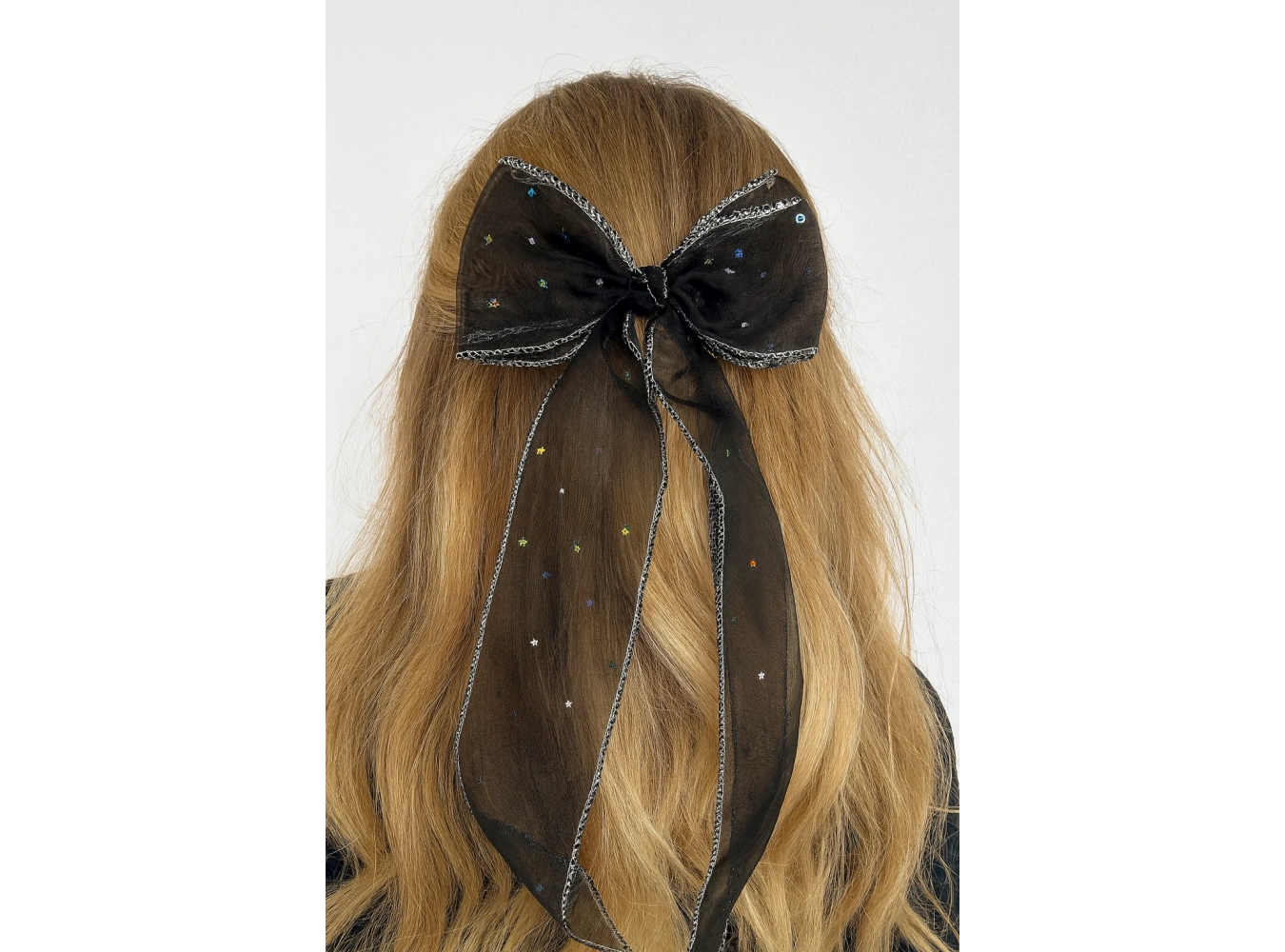 Siyah Renk Yıldız Detaylı Kurdele Otomat Toka