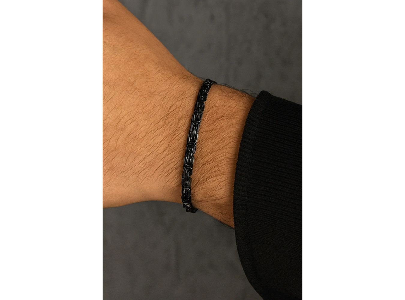 Siyah Renk Zincir Detaylı Çelik Erkek Bileklik