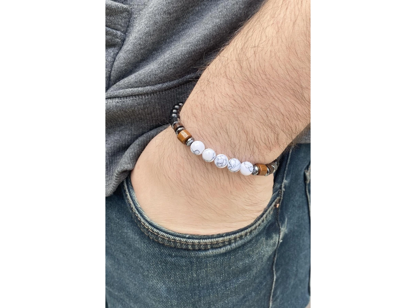 Siyah Ve Beyaz Renk Boncuk Detaylı Erkek Bileklik