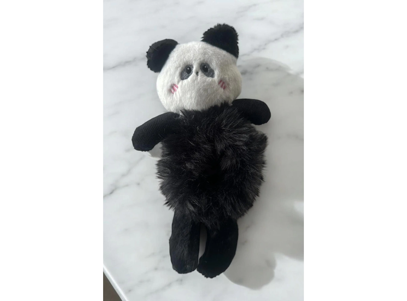 Siyah Ve Beyaz Renk Panda Figürlü Peluş Simit Toka