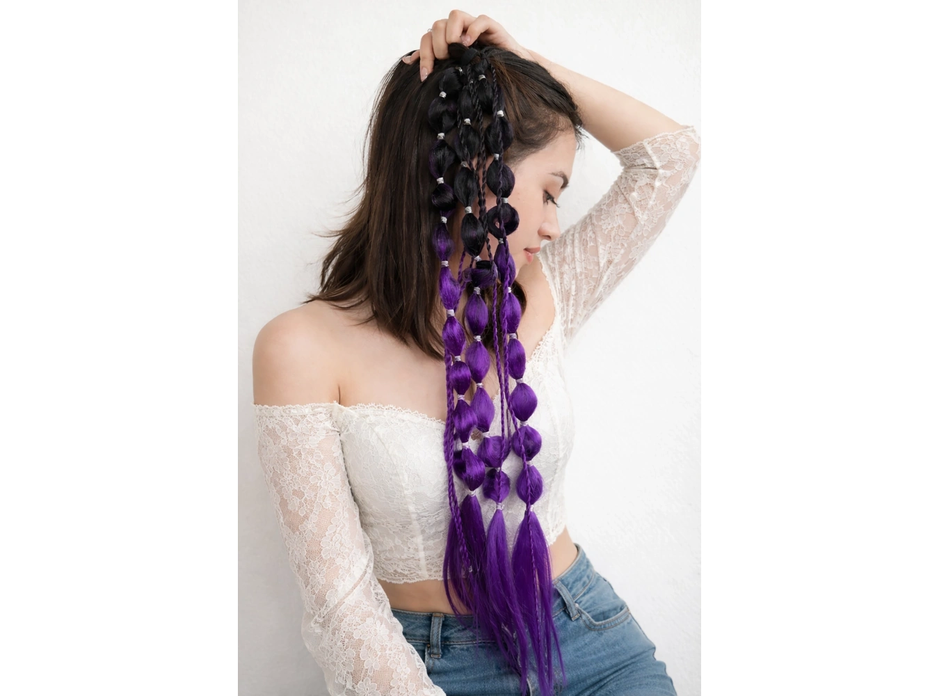 Siyah Ve Mor Renk Saç Detaylı Lastik Toka