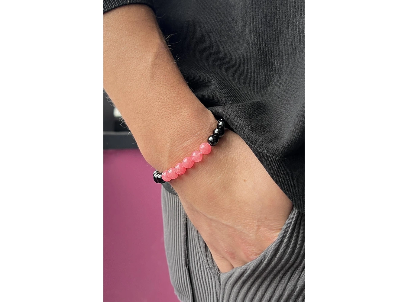 Siyah Ve Pembe Renk Boncuk Detaylı Erkek Bileklik