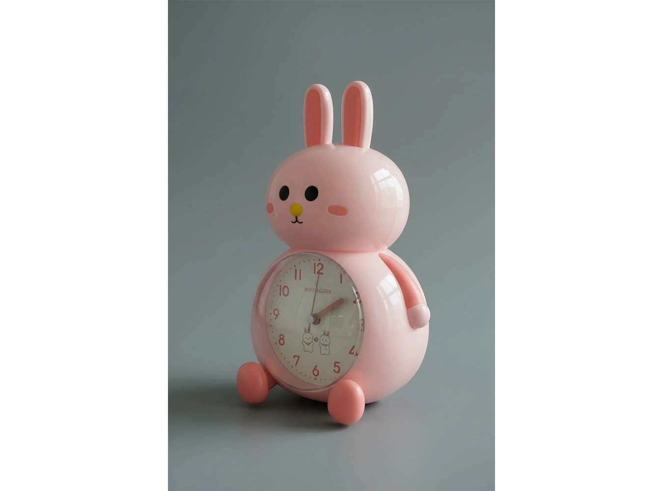 Somon Renk Tavşan Figürlü Alarmlı Masa Saati