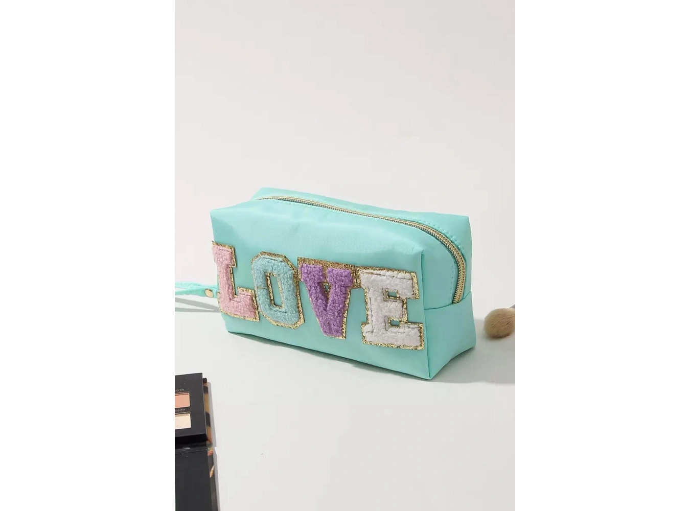 Su Yeşil Renk Love Detaylı Makyaj Çantası