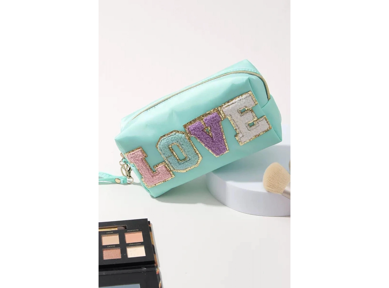 Su Yeşil Renk Love Detaylı Makyaj Çantası